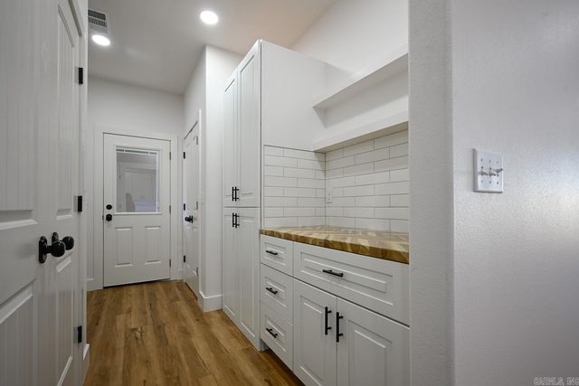 1410 Port Arthur, Mena, AR 71953