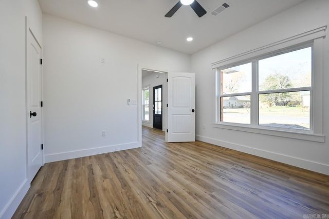 1410 Port Arthur, Mena, AR 71953