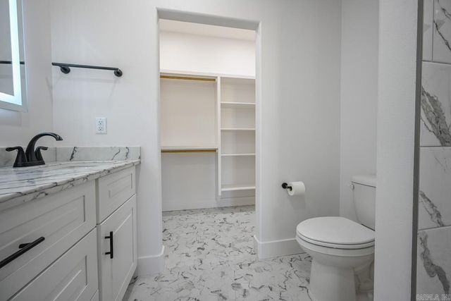 1410 Port Arthur, Mena, AR 71953