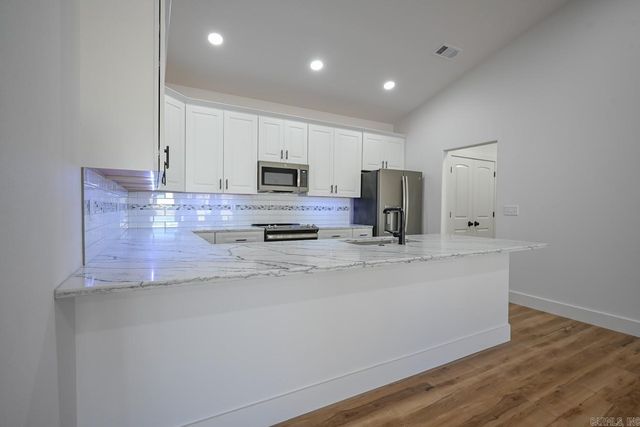 1410 Port Arthur, Mena, AR 71953