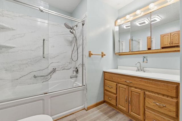 155 PARKWOOD Drive, Council Bluffs, IA 51503