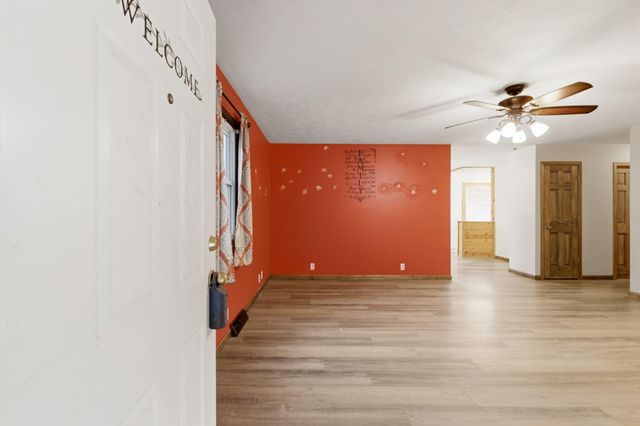 155 PARKWOOD Drive, Council Bluffs, IA 51503
