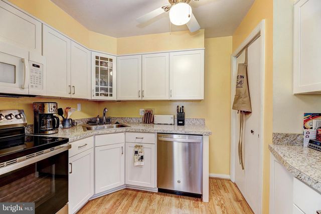 9816 53RD AVE, College Park, MD 20740
