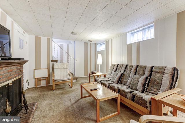 9816 53RD AVE, College Park, MD 20740