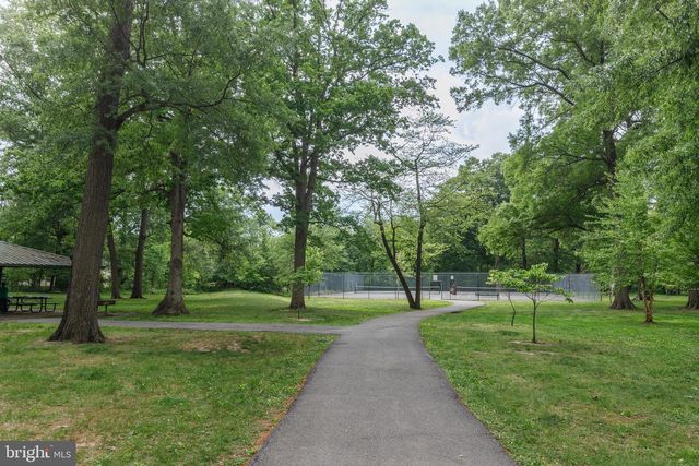 9816 53RD AVE, College Park, MD 20740