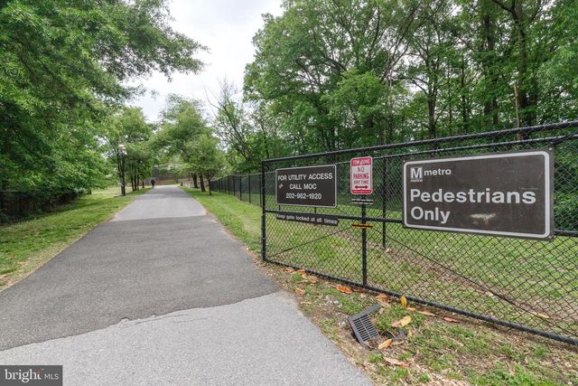 9816 53RD AVE, College Park, MD 20740