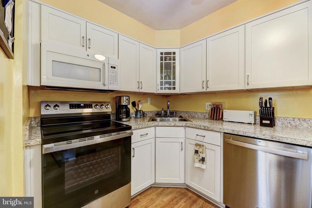 9816 53RD AVE, College Park, MD 20740