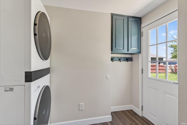 13037 Young Road, Evansville, IN 47725