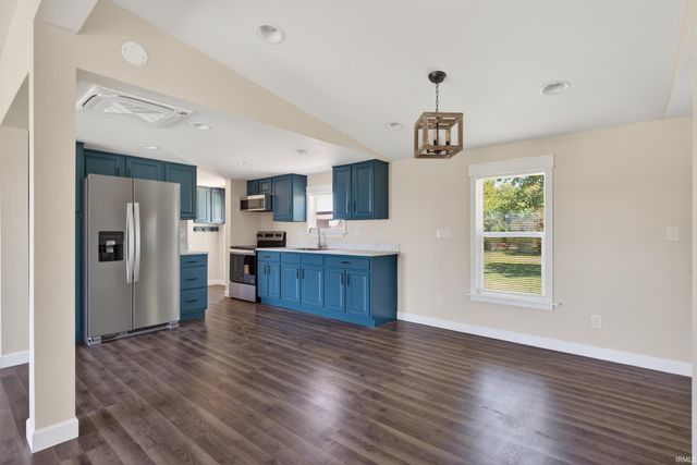 13037 Young Road, Evansville, IN 47725