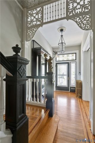 2217 W Grace St, Richmond, VA 23220