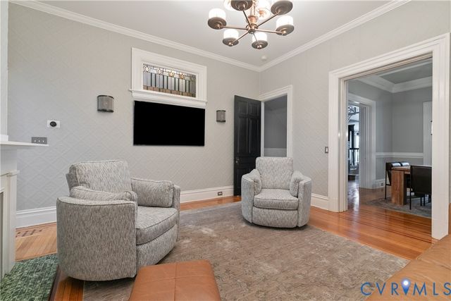 2217 W Grace St, Richmond, VA 23220