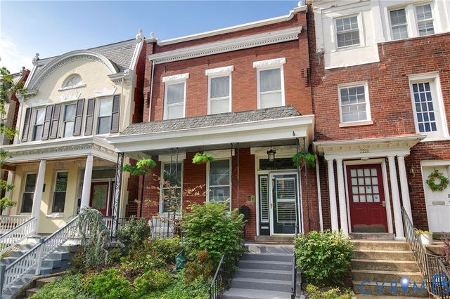 2217 W Grace St, Richmond, VA 23220