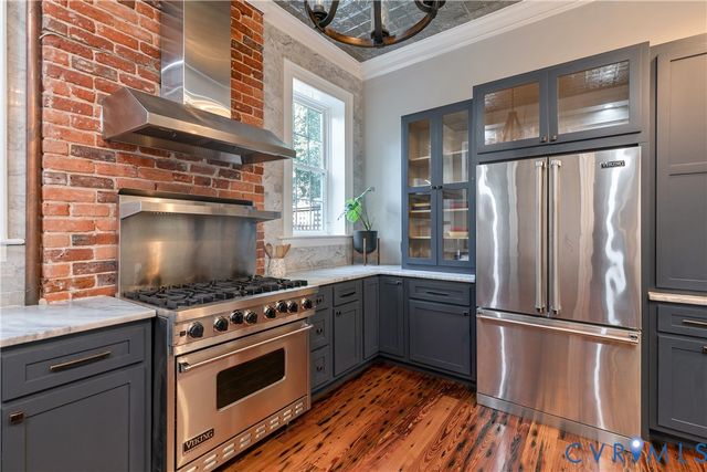 2217 W Grace St, Richmond, VA 23220