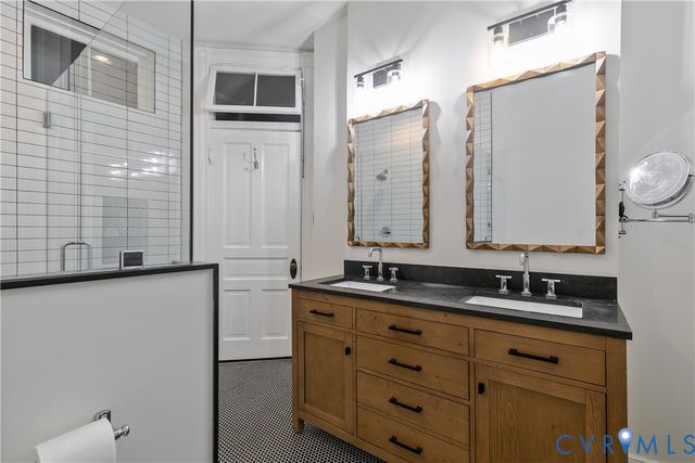2217 W Grace St, Richmond, VA 23220