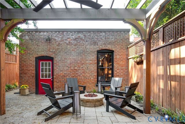 2217 W Grace St, Richmond, VA 23220