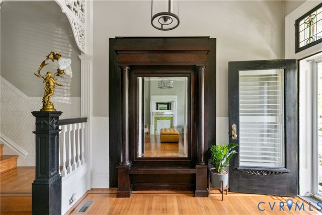 2217 W Grace St, Richmond, VA 23220