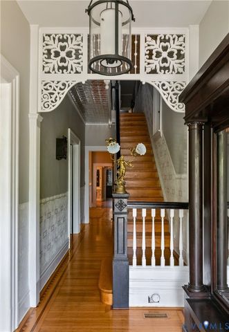 2217 W Grace St, Richmond, VA 23220
