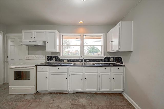 11615 Duane Street, Houston, TX 77047