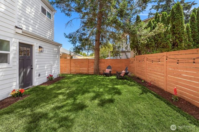 11028 Evanston Avenue N, Seattle, WA 98133