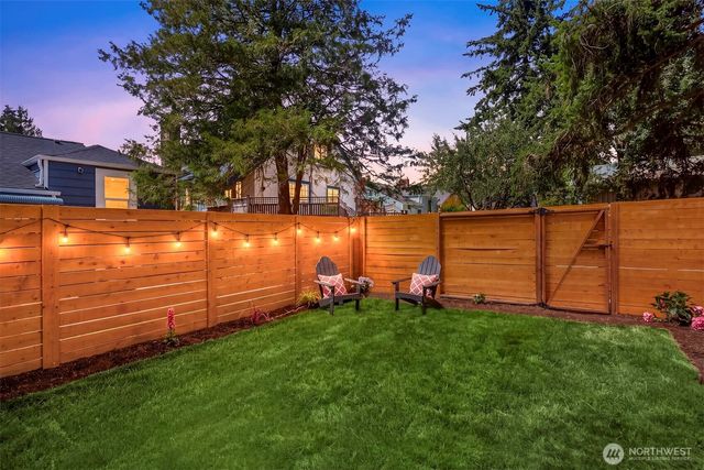 11028 Evanston Avenue N, Seattle, WA 98133