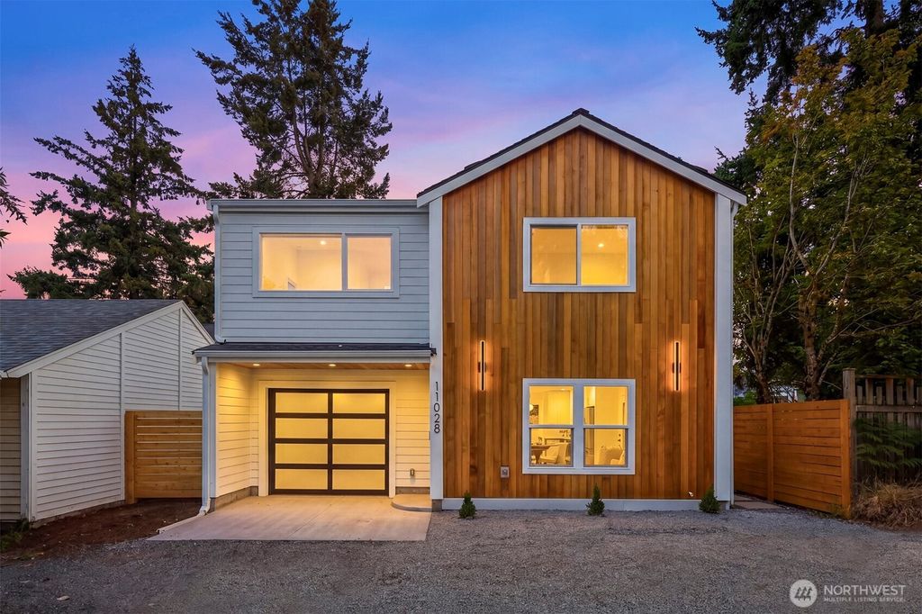 11028 Evanston Avenue N, Seattle, WA 98133