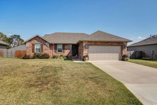 1200 North Cardinal Avenue, Republic, MO 65738
