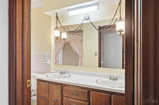 5799 Shaker Road, Franklin Twp, OH 45005