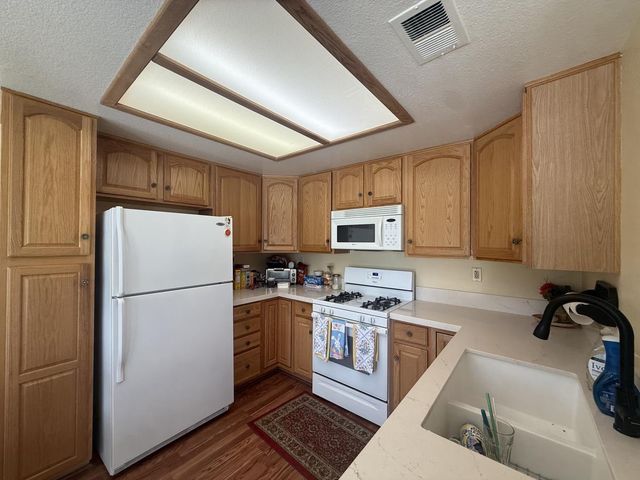 613 La Costa Drive, Banning, CA 92220