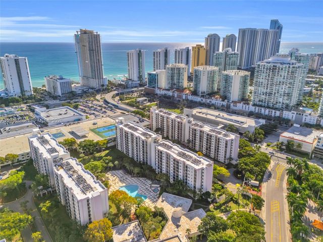 16909 N Bay Rd 217, Sunny Isles Beach, FL 33160