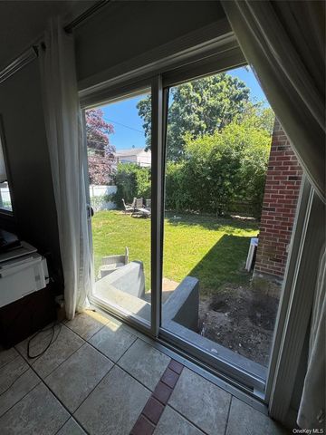 1498 Kew Avenue, Hewlett, NY 11557