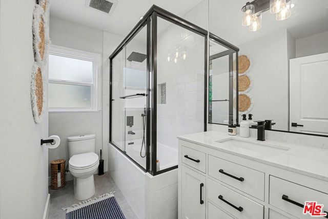 1135 W 81st Place, Los Angeles, CA 90044