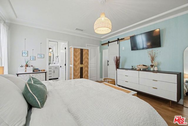 1135 W 81st Place, Los Angeles, CA 90044