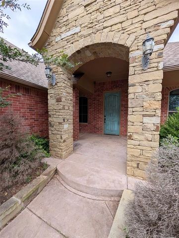 6405 Bent Wood Drive, Oklahoma City, OK 73169