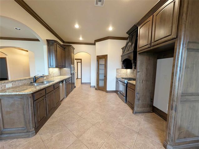 6405 Bent Wood Drive, Oklahoma City, OK 73169