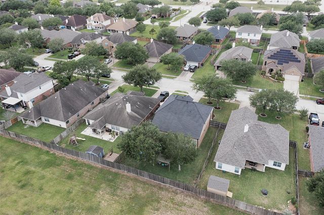 6511 Canyon Mist Lane, Dickinson, TX 77539