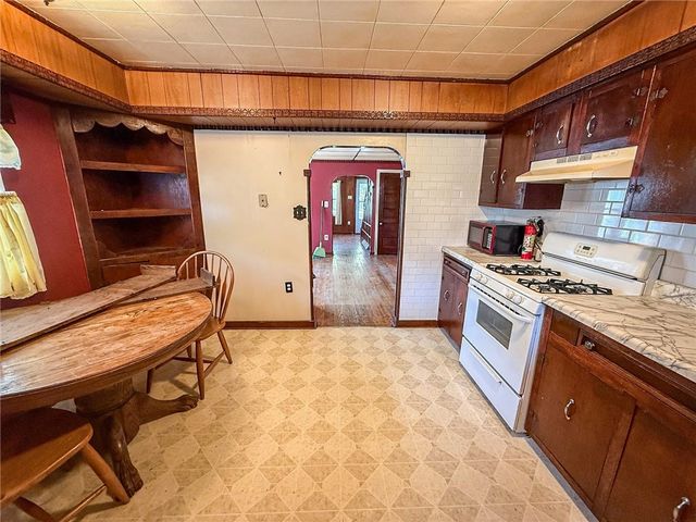311 Wagner Ave, City Of But Nw, PA 16001
