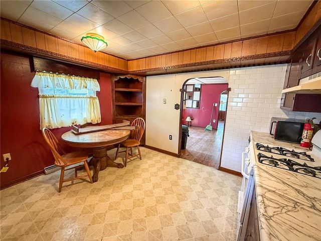 311 Wagner Ave, City Of But Nw, PA 16001
