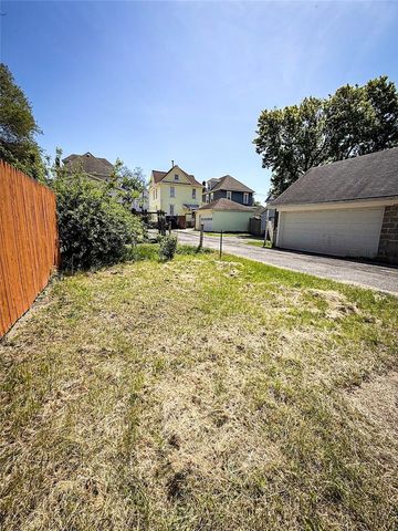 311 Wagner Ave, City Of But Nw, PA 16001