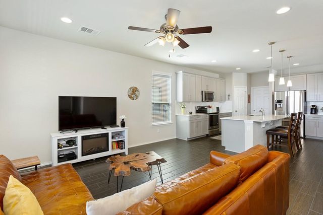 3700 Kennedy Grace LN, Austin, TX 78728