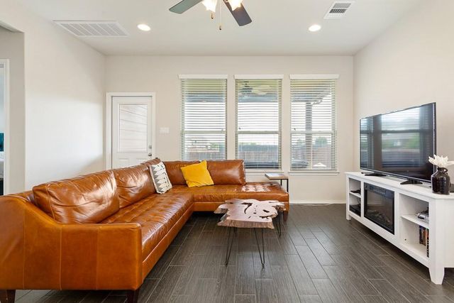 3700 Kennedy Grace LN, Austin, TX 78728
