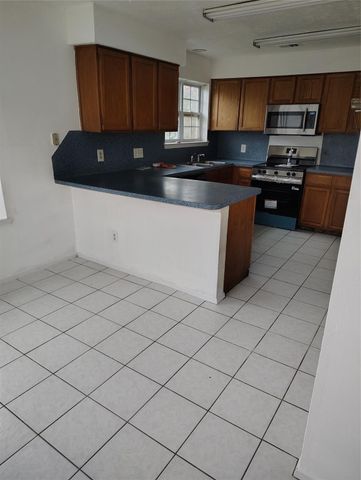10331 Rancho Bernardo Lane, Sugar Land, TX 77498