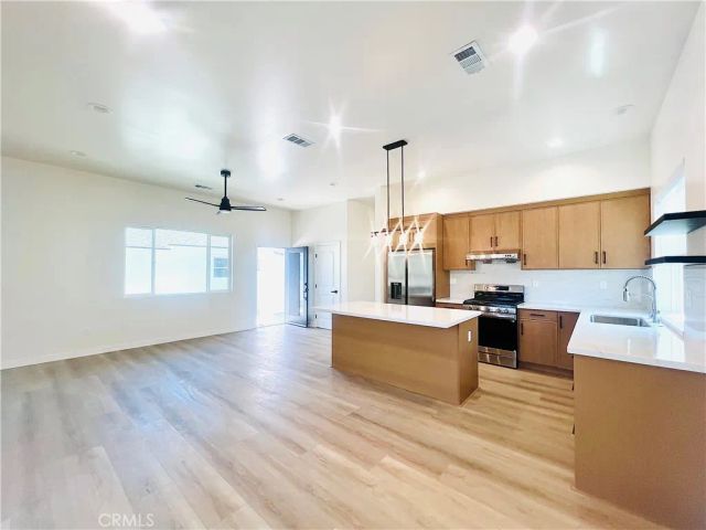 1704 E Vine Avenue B, West Covina, CA 91791
