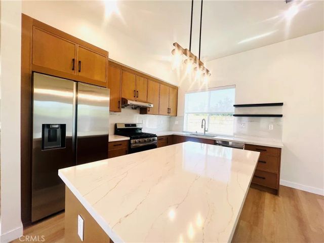 1704 E Vine Avenue B, West Covina, CA 91791