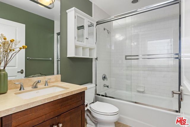 7249 Franklin Avenue 401, Los Angeles, CA 90046