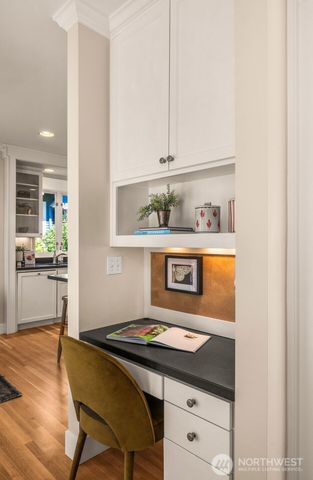 4549 Thackeray Place NE, Seattle, WA 98105