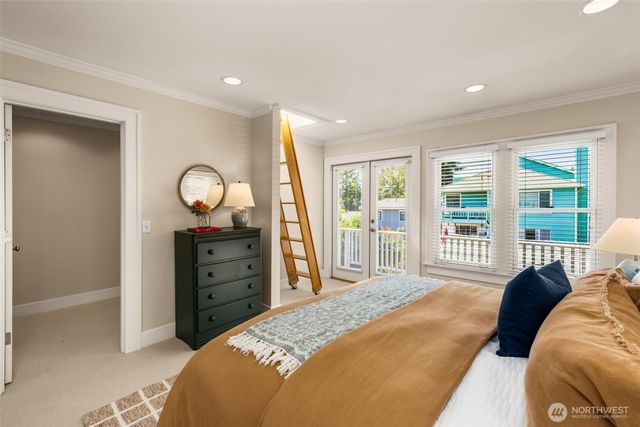 4549 Thackeray Place NE, Seattle, WA 98105