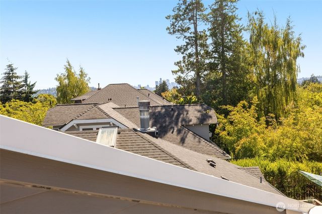 4549 Thackeray Place NE, Seattle, WA 98105