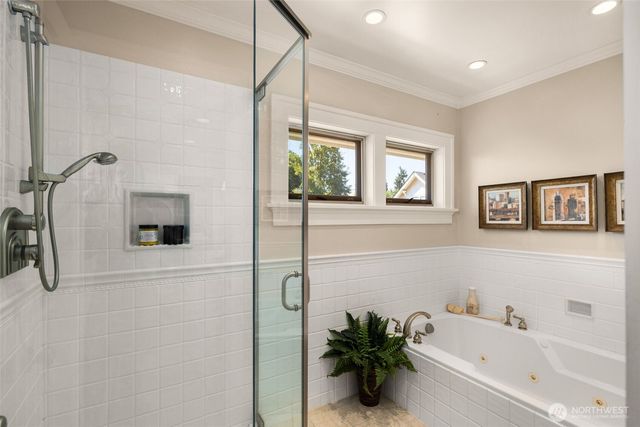4549 Thackeray Place NE, Seattle, WA 98105