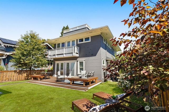 4549 Thackeray Place NE, Seattle, WA 98105