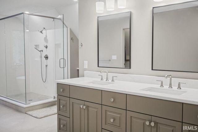 3661 N Lauren Lane, Bloomington, IN 47404